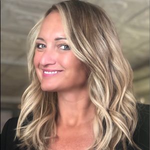 Meet your Posher, Bobbie